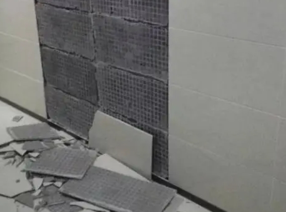 建昌瓷砖空鼓维修公司分享下建昌墙砖松动维修的知识